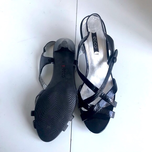 ECCO Patent Leather Strappy Heeled Sandals US 9/9.5 Euro 40 - Picture 8 of 11
